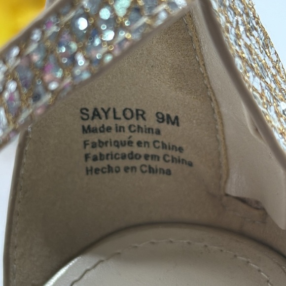 David's Bridal Saylor Sparkly Special Occasion Heels Size 9 MCH6409 - Picture 8 of 8